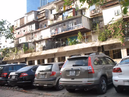 Hà Nội: 90% phương tiện giao thông không có chỗ đỗ ảnh 9