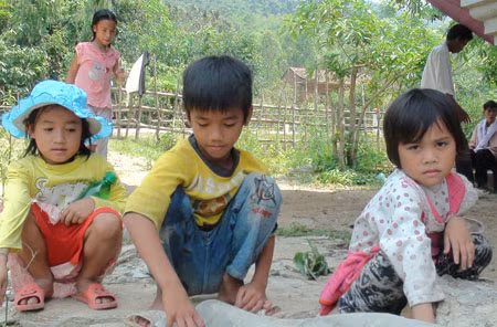 Vụ 5 người tìm trầm bị bắn chết: Đắng cay đời phu trầm ảnh 2