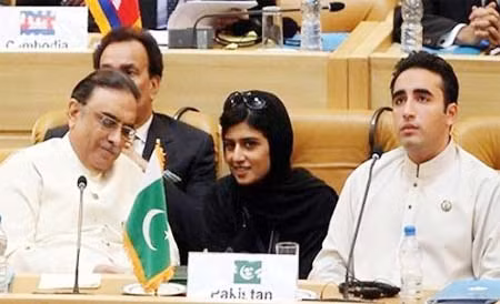 Pakistan: Tiếng sét ái tình tại dinh Tổng thống ảnh 1