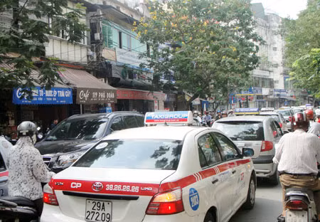Lắp đồng hồ in cước hóa đơn sẽ chống được gian lận cước và nạn taxi dù.
