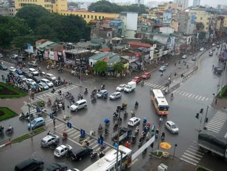 Cải thiện giao thông đô thị: Loay hoay trong... ách tắc ảnh 1