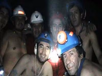 69 ngày dưới lòng đất, thợ mỏ Chile sống sót như thế nào? ảnh 1