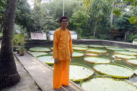 Thầy Huệ Từ.