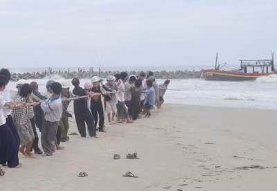 Ngư dân Đà Nẵng học cách đối phó với thiên tai ảnh 1