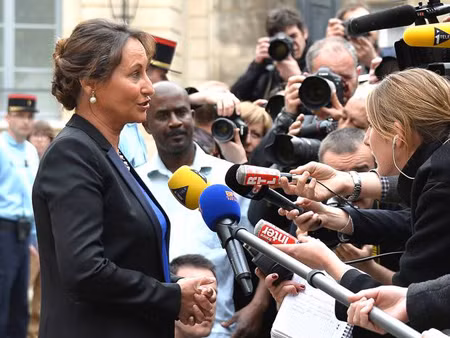 Sự trở lại của bà Segolene Royal sẽ giúp ông Francois Hollande tươi tắn trở lại?