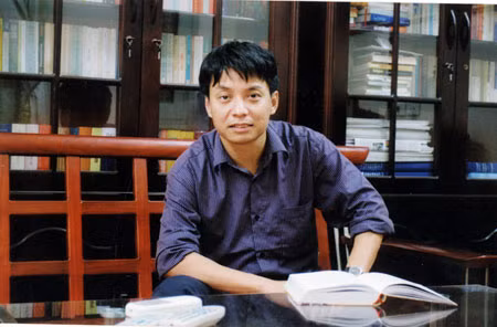 Nhà thơ Phạm Khải.