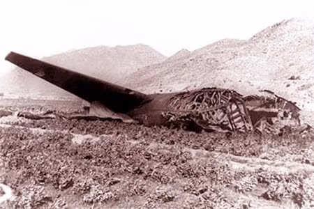 Xác chiếc máy bay ném bom B-52 tại Palomares.
