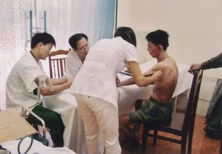 Khám giám định thương tích tại Trung tâm Pháp Y - Bộ Công an.