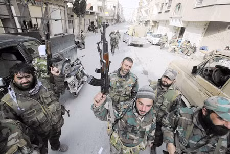 Quân đội Syria tiến vào chiếm lại thị trấn trọng yếu Yabroud trên biên giới Liban.