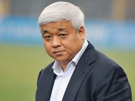 Dù là Chủ tịch HĐQT ngân hàng ACB, nhưng ông Trần Xuân Giá đã bị biến thành người thực hiện các chỉ đạo của bầu Kiên.