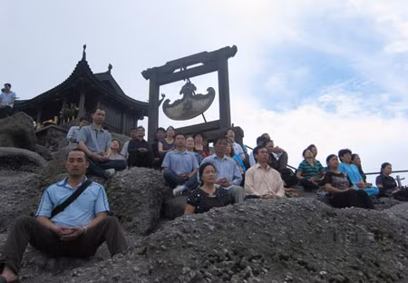 Các học viên luyện tập tại chùa Đồng - Yên Tử.