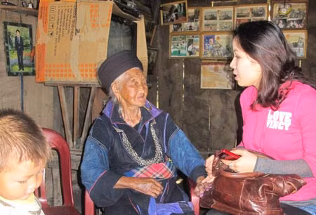 Phóng viên một lần đi tác nghiệp.