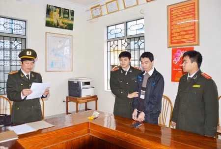 Cơ quan An ninh điều tra công bố lệnh bắt đối tượng Đinh Công Sinh.