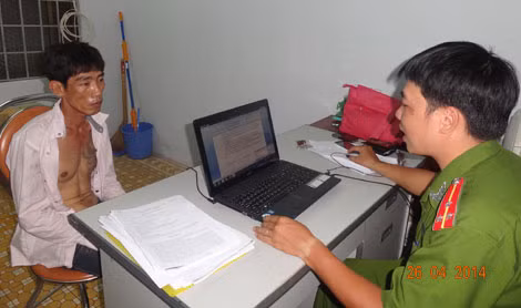 Nguyễn Chí Linh tại cơ quan điều tra.