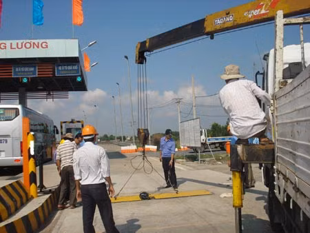 Lắp đặt trạm cân giá rẻ trên tuyến cao tốc TP Hồ Chí Minh – Trung Lương.