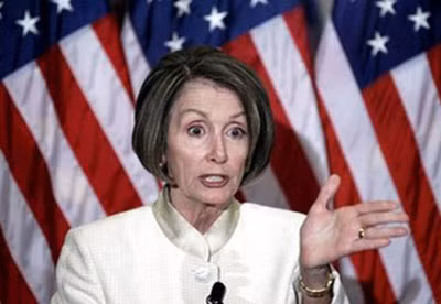 Chủ tịch Hạ viện Nancy Pelosi trong cuộc họp báo ở Washington hôm 24/6.
