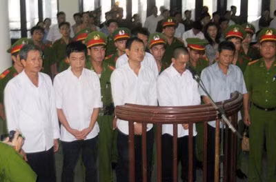 Tuyên án tử hình 2 kẻ cầm đầu nhóm giang hồ đường biên ảnh 1
