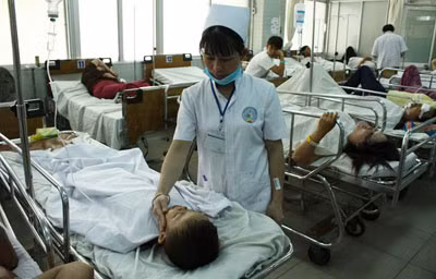 Con trai anh Nắng đang được chăm sóc tại Khoa Cấp cứu BV Chợ Rẫy.