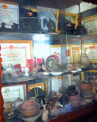 Kho cổ vật của cụ Tuyền.
