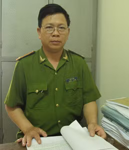 Trung tá Hồ Sỹ Toàn, Đội trưởng Đội Điều tra, Phòng CSĐT tội phạm về ma túy - Công an tỉnh Nghệ An.