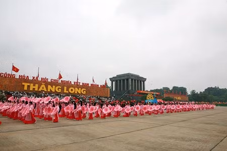 Toàn cảnh Lễ diễu binh tại Quảng trường Ba Đình.