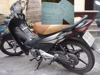 ... và tang vật vụ án.