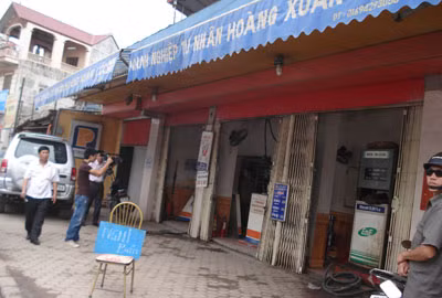 Cây xăng Hoàng Xuân Lộc.