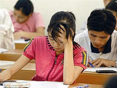 Đại học đang là đích đến của nhiều học sinh. Ảnh minh họa.