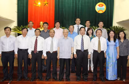 Tổng Bí thư Nguyễn Phú Trọng với các đại biểu dự buổi làm việc. Ảnh: TTXVN.