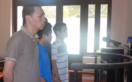 Các bị cáo tại phiên tòa.