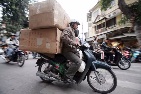 Trên phố Hàng Mã.