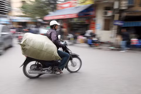 Trên phố Lương Ngọc Quyến.