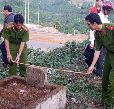 Công an Đắk Nông đang điều tra khám nghiệm hiện trường.