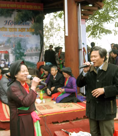 “Liền chị” giao lưu với “anh hai” Hà Thành.