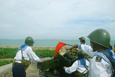 Hải quân Việt Nam luyện tập bảo vệ Trường Sa, một phần lãnh thổ của nước CHXHCN Việt Nam. Ảnh: Xuân Ba.