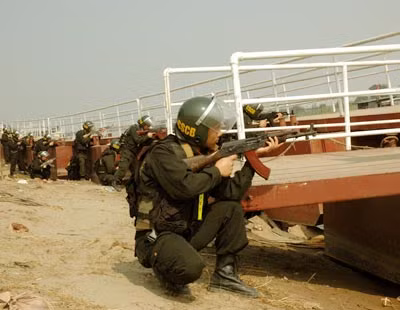 Tấn công mục tiêu.