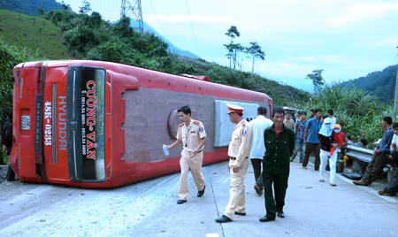 Hiện trường vụ TNGT.