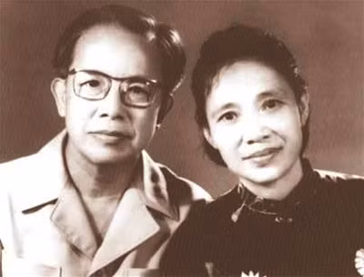 Nhà văn Nguyệt Tú và phu quân - cố Chủ tịch Quốc hội Lê Quang Đạo.