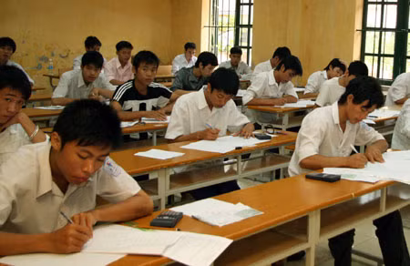 Thực tế đang đòi hỏi những cải cách căn bản để nâng cao chất lượng nền giáo dục.(Ảnh minh họa). Ảnh: Duy Hiển.