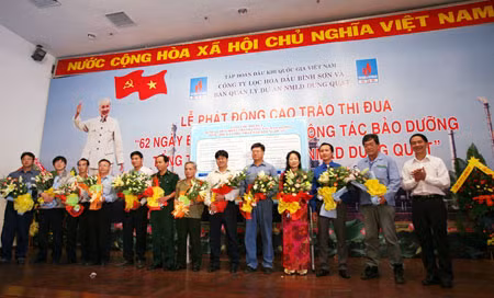 Các đơn vị và nhà thầu tham gia vào công tác bảo dưỡng tổng thể nhà máy lọc dầu Dung Quất.