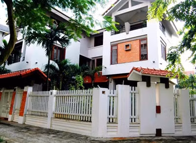 Xét về dài hạn, nhiều chuyên gia cho rằng, biệt thự, liền kề vẫn là kênh đầu tư có hiệu quả. Ảnh: VNE.