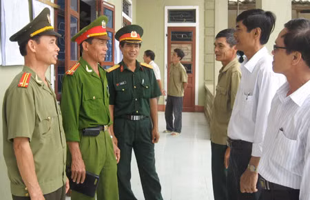 Lực lượng Công an, Quân đội triển khai phương án bảo vệ ANTT trong ngày bầu cử.