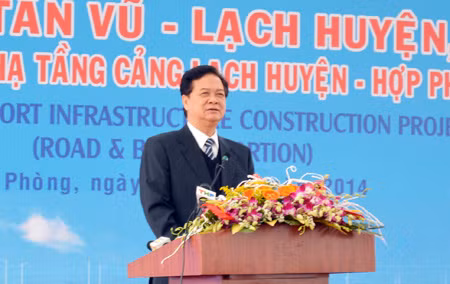 Thủ tướng Chính phủ Nguyễn Tấn Dũng phát biểu tại lễ khởi công.