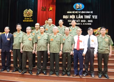 Thứ trưởng Nguyễn Văn Hưởng cùng các đại biểu dự Đại hội. Ảnh: V.Hưng.