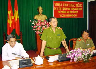 Thứ trưởng Lê Thế Tiệm phát biểu chỉ đạo công tác tại Công an tỉnh Đồng Nai.