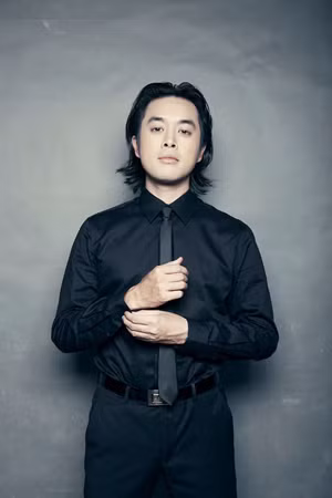 Dương Khắc Linh.