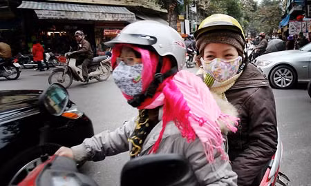 Trang phục chống rét của người Hà Nội.