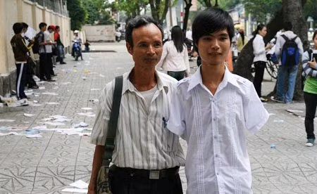 Phú và bố.