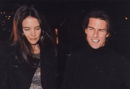 Ngày sinh nhật buồn của Katie Holmes.