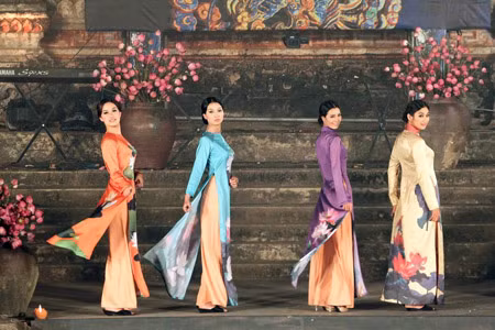 Lễ hội áo dài tại Festival Huế 2012 ảnh 2